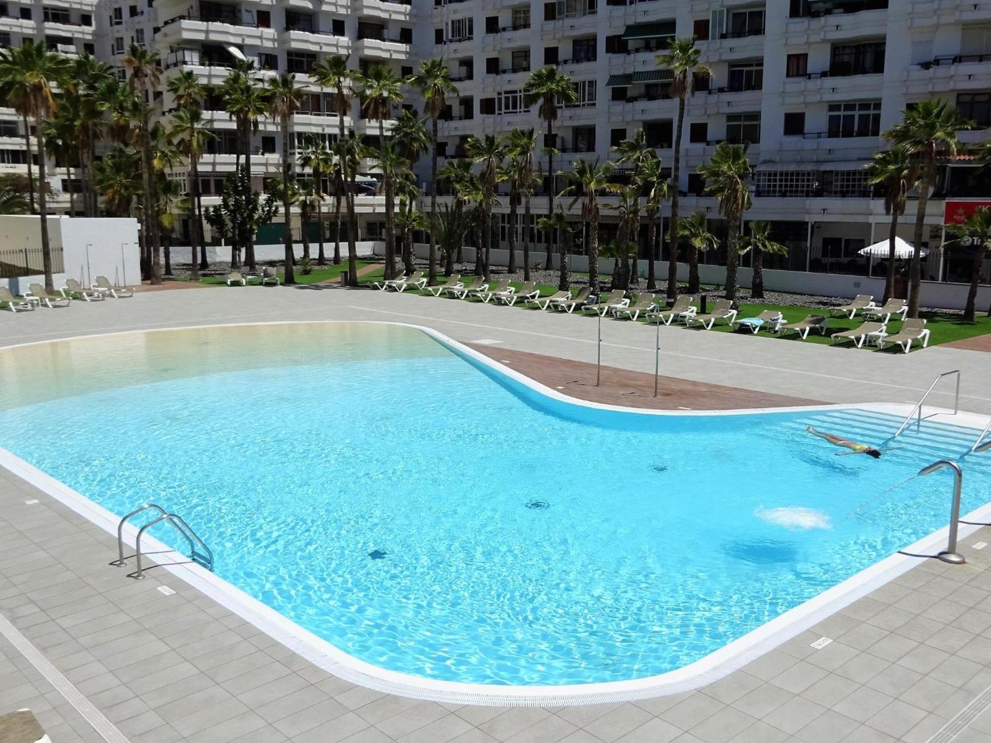 Holiday Vibes In Playa Del Ingles Bagian luar foto